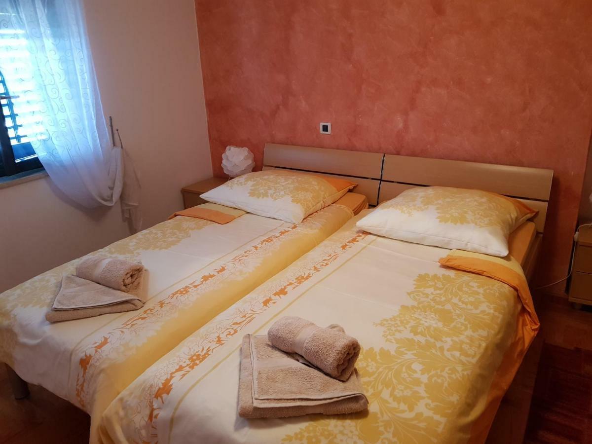 Ferienhaus Topic 弗尔萨尔 外观 照片